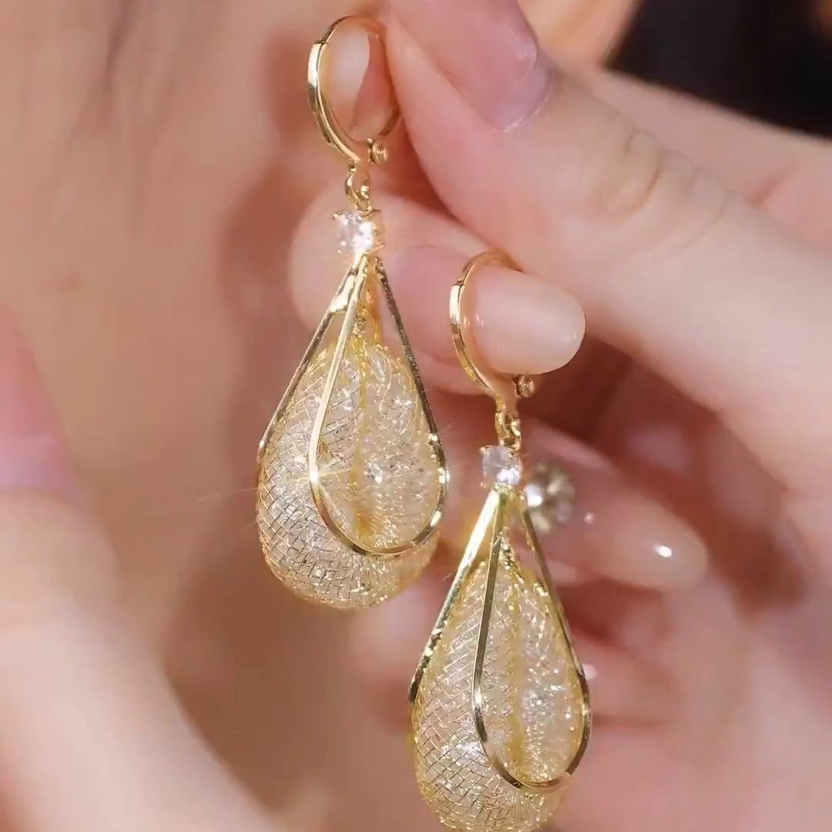 Women's Mesh Geometric Long Tassel Earrings