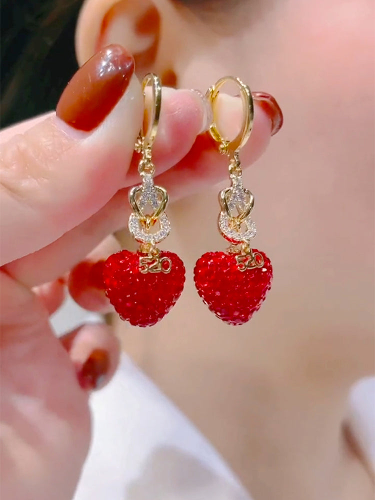 Boucles d'oreilles super scintillantes en forme de cœur en diamant rouge